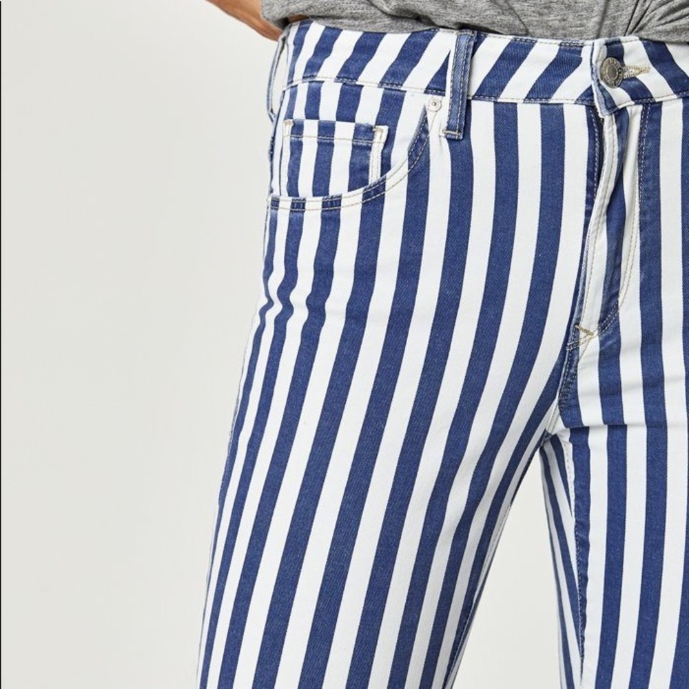 Jeans - Picture 6 of 6